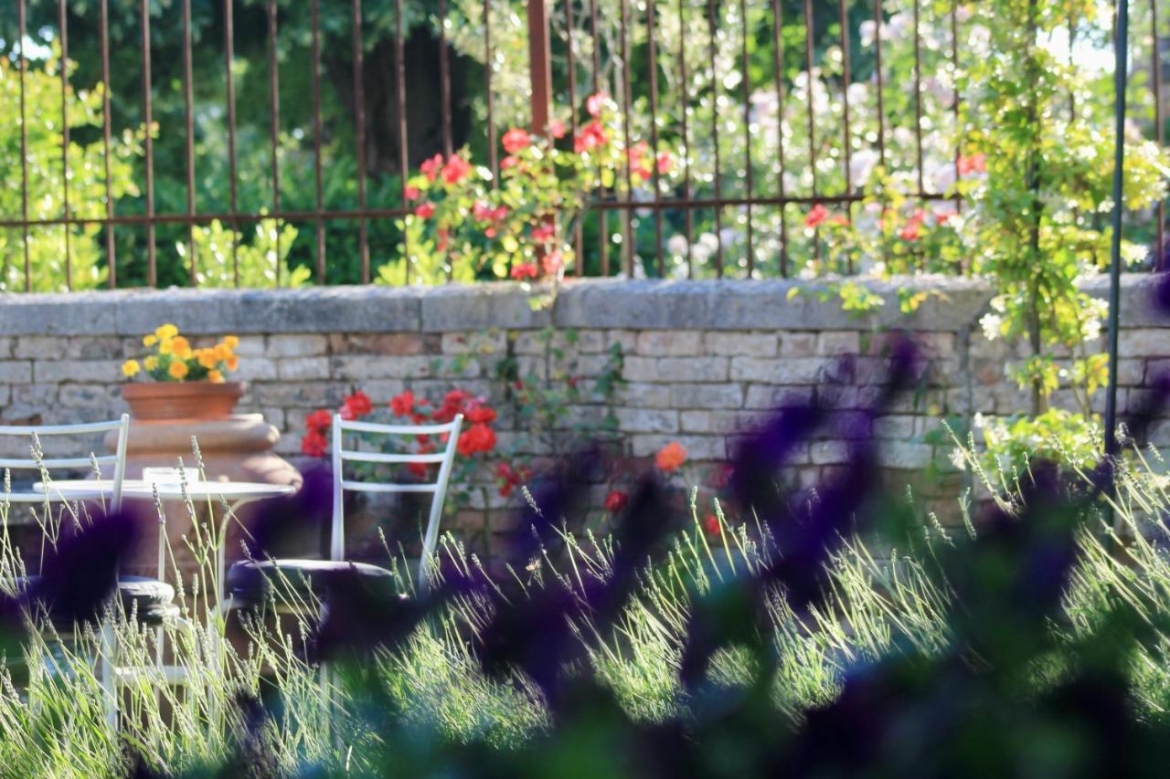 Villa Sant'Andrea Сиена Екстериор снимка